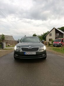 Škoda superb 2.0 DSG combi - 3