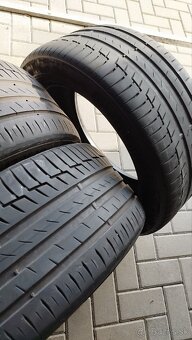 Pneu 235/45 R17 - 3