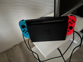 Nintendo Switch + NFS hra - 3