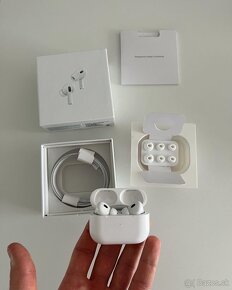 AirPods - 3