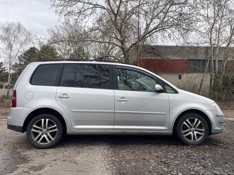 Predam Volkswagen Touran 2,0tdi - 3