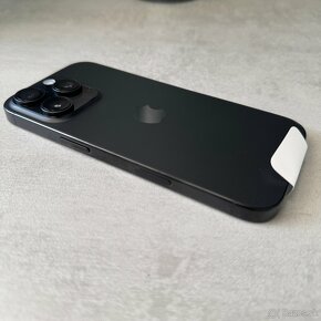  Apple iPhone 16 Pro 256GB Čierny titán  - 3