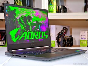 Herní notebook AORUS 15 | QHD 165Hz | i7-13700 | RTX 4070 - 3