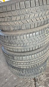 235/65R18 - 3