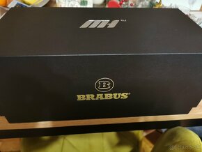 Model auto mercedes benz G brabus 800 1:18 motorhelix - 3