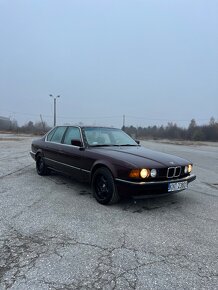 Bmw E32 730i - 3