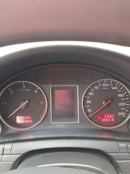 Audi a4 b6  1.9tdi  96kw - 3