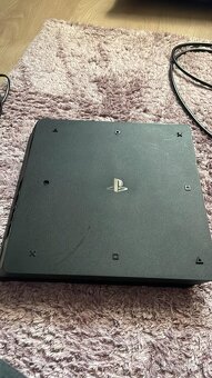 playstation 4 slim hry a 2 ovládače - 3