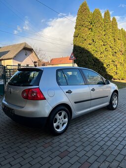 Volkswagen Golf 5 1.6 Benzin + LPG = 75kW, rv 2009 = - 3