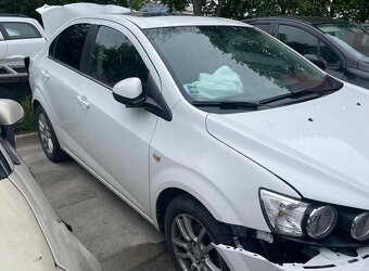 Rozpredám na diely Chevrolet Aveo sedan T300 1.6 85kw - 3