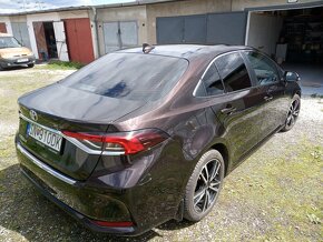 Toyota Corolla sedan 1,6 benzin- komfort ,tech,11900 km - 3