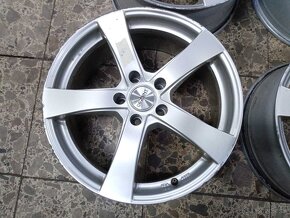 Alu disky Dezent 8x18, 5x114,3 - 3