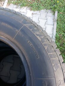 Zimne pneu.225/75r16C - 3