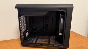 Predam mITX PC skrinku Fractal Design Torrent Nano - 3