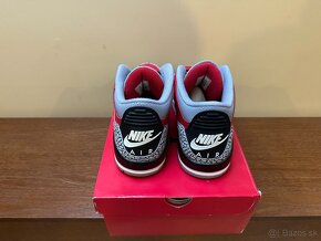 Jordan 3 Retro SE 43 - 3