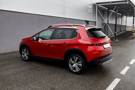 Peugeot 2008 Allure 1.2i PureTech SS 81kW AT6 07/2019 - 3