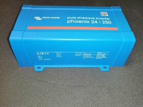 Menič napätia Victron Energy Phoenix VE.Direct 24V 250VA - 3