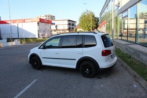 Volkswagen touran 1.4tsi cng cross - 3