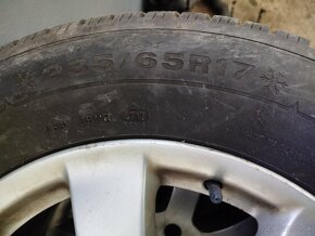 235/65 R17 - 3