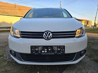 VW TOURAN 1,6 TDI DSG VYNIKAJÚCI STAV - 3