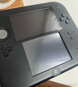 Nintendo 2DS + 64gb - 3