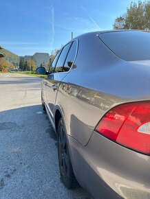 Predám Škoda Superb 2.0 4x4 DSG 103kW 2011 - 3