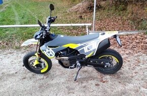 Husqvarna 701 supermoto - 3