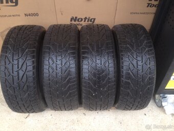 225/50 R17 - 3