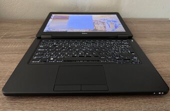 DELL LATITUDE 8/256GB SSD Windows 10 Pro - 3