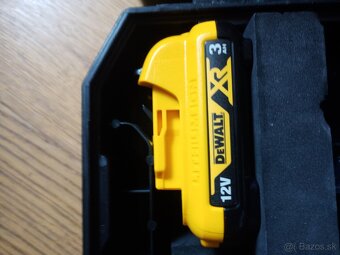 Dewalt - 3