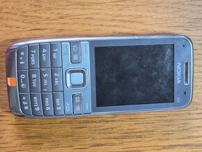 Predam Nokia E52 - 3