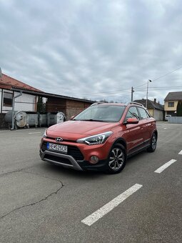 Hyundai i20 Active Automat - 3