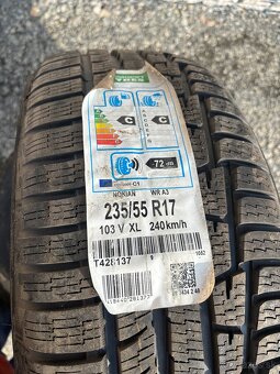 Pneu 235/55R17 zimné Nokian - 3