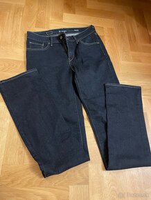 LEVIS - 3