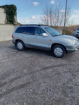 Predám Hyundai Santa Fe r.v.2003 4x4 2,0crdi 92kw - 3