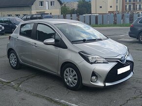 Toyota Yaris hybrid 1,5 54 kW automat, r.v. 2017 5 dverí - 3