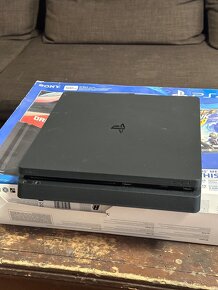 Sony PlayStation 4 Slim 500GB Jet Black - 3