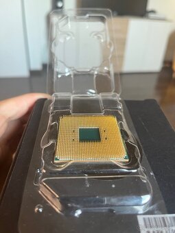 AMD Ryzen 5 5600X - 3