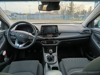 Hyundai i30 1,5 DPi 81kW výbava Family - 3