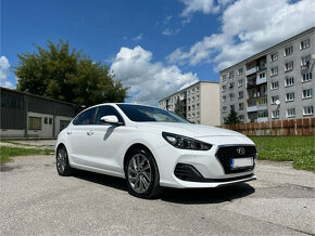 HYUNDAI i30 Fastback 1,6CRDI 100KW 136PS 7DCT - 3