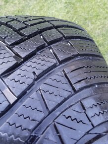 215/60 r16 zimné pneu.7 mm - 3