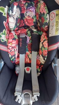 Cybex Cloud Z i-Size Spring Blossom Dark autosedacka vajicko - 3