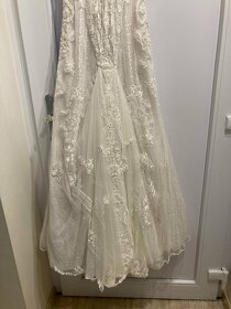 Čipkované svadobné šaty Lillian West - 3