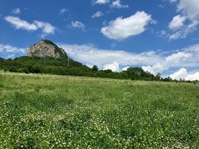 REZERVOVANÉ - Pozemky pod Vyšnokubínskymi skalkami na predaj - 3