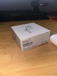 AirPods 4 ANC - 3