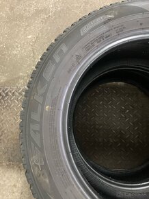 Zimné pneu 2 ks 235/55R17 viem aj prezuť - 3