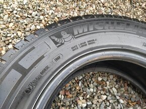 Michelin Agilis 215/70 R15C - 3