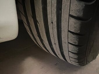 215/40 R16 - 3