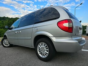 Chrysler Voyager 2.8CRD 110kw A/T //BEZ KOROZIE////7miestne - 3