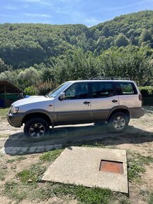 Nissan Terrano II. 3.0 - 3